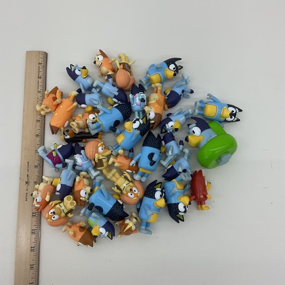 Large Mixed LOT Bluey Cartoon Character Action Figures Toys Cake Toppers Used - Picture 1 of 4